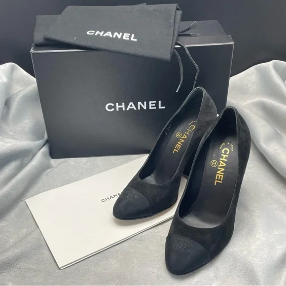 Chanel Black Suede CC Pumps with Pearl-Trim - Picture 1 of 6